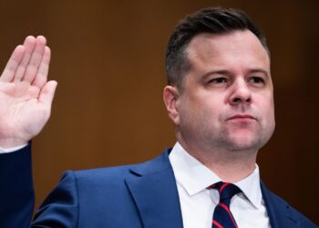 Pulte remite a un cuarto demócrata, el representante Eric Swalwell, por fraude hipotecario