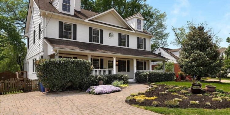 Consejos de marketing para agentes inmobiliarios que quieren destacarse en línea