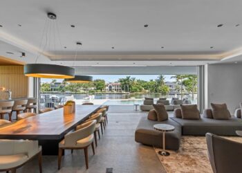 La ‘fortaleza’ de tres pisos de Fort Lauderdale diseñada para resistir huracanes y rezumar lujo llega al mercado por $ 15 millones