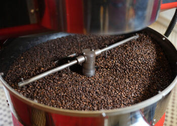 Trump reduce más aranceles con miras a los precios de los comestibles