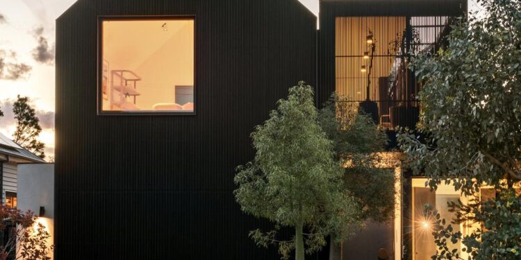 La galería de arte de Northcote, con un récord de 6 millones de dólares, llega al mercado