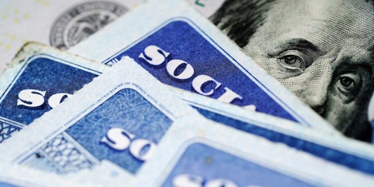La propuesta podría significar $200 adicionales para los beneficiarios del Seguro Social