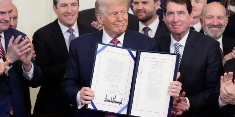 Las monedas estables canadienses avanzan en medio de crecientes llamados regulatorios