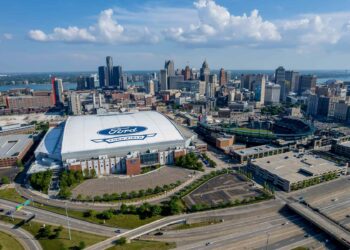 Los 10 mejores estadios de la NFL a los que los fanáticos pueden llegar sin un automóvil