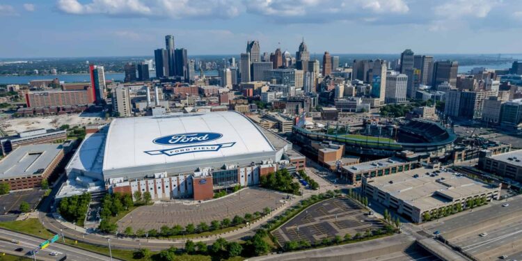 Los 10 mejores estadios de la NFL a los que los fanáticos pueden llegar sin un automóvil