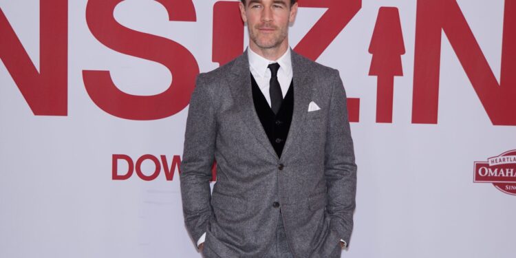 La estrella de ‘Dawson’s Creek’, James Van Der Beek, está vendiendo recuerdos ‘para ayudar con el costo financiero de la lucha contra el cáncer’, destacando los gastos de atención médica