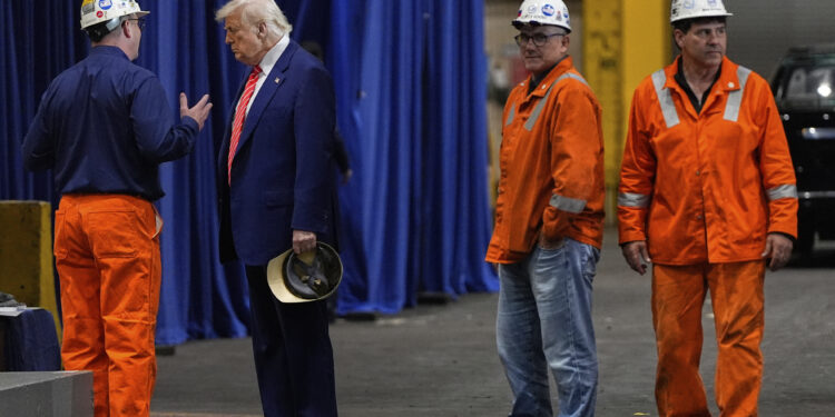 La otra cara de la crisis de precios en Estados Unidos: sueldos miserables