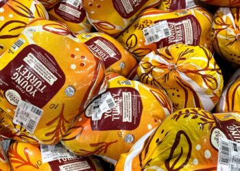 La fiesta de Acción de Gracias costará un poco menos este año: NPR