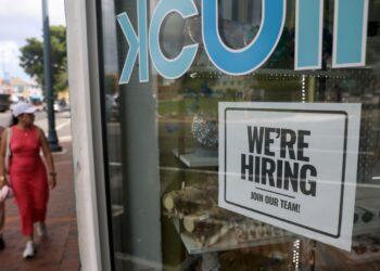 El informe de empleo retrasado de septiembre se publicará la próxima semana: NPR