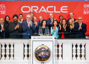 Acciones que realizan los mayores movimientos antes de la comercialización: ORCL, CRWV, NKE, COIN