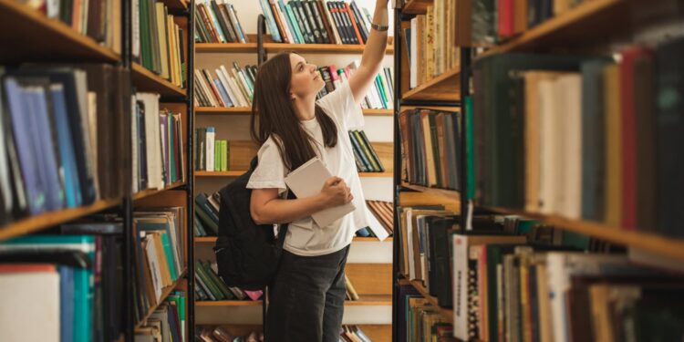 Los prestatarios de préstamos para estudiantes desconocen los planes basados ​​en los ingresos y las opciones de condonación