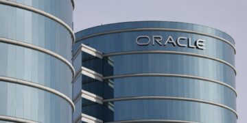 Acciones que realizan los mayores movimientos antes de la comercialización: ORCL, OXM, ADBE, GEMI