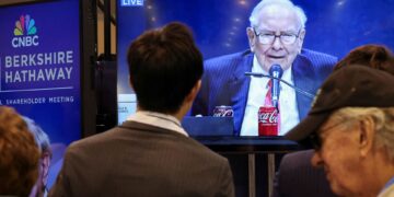 ¿Puede la IA convertirte en el próximo Warren Buffett? Un banco está trabajando para averiguarlo.