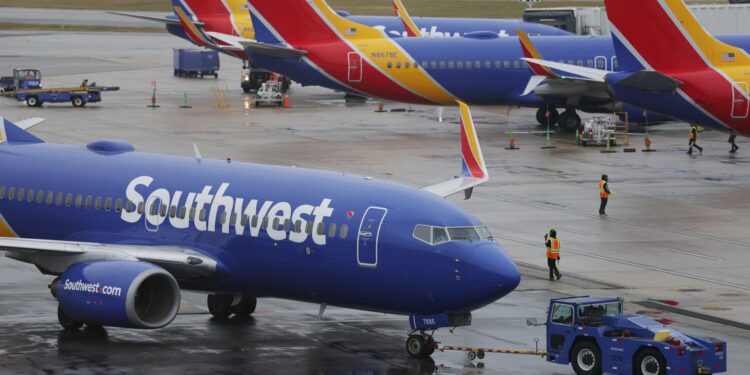 Acciones que realizan los mayores movimientos al mediodía: LUV, CRCL, HAL