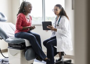 Los mayores gastos en atención médica obligan a hacer concesiones financieras, según las encuestas