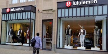 Acciones que realizan los mayores movimientos antes de la comercialización: TLRY, LULU, AVGO, C