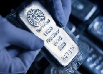 Los futuros de la plata registran el peor día desde 2021, retrocediendo drásticamente desde el récord