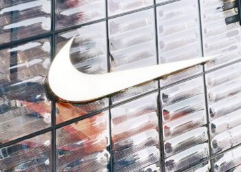 Acciones que realizan los mayores movimientos antes de la comercialización: NKE, DVAX, PATH