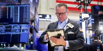 Estas son las acciones del S&P 500 más sobrecompradas a medida que se acerca 2026