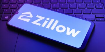 Acciones que realizan los mayores movimientos al mediodía: Z, KLAC, IRBT, IMNM