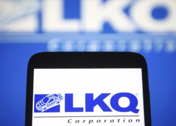 La activista Ananym Capital insta a LKQ a vender su negocio europeo de repuestos para automóviles