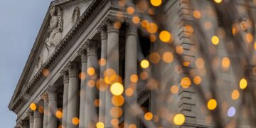 El Banco de Inglaterra recorta los tipos de interés al 3,75%