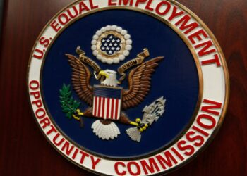 El presidente de la EEOC hace un llamamiento a los hombres blancos que pueden tener denuncias de discriminación