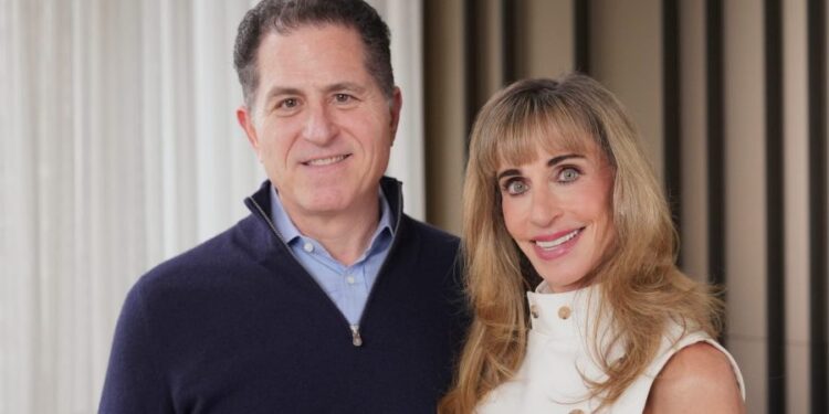 Michael y Susan Dell depositan 250 dólares en cuentas de inversión de 25 millones de niños