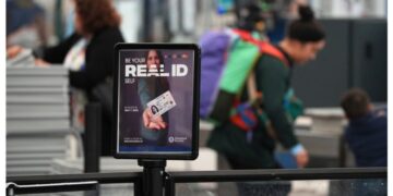 Volar sin REAL ID puede costarle $45 bajo el nuevo programa TSA