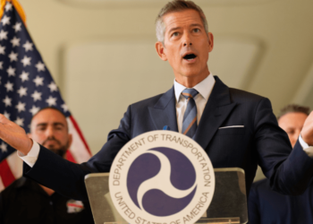 El Departamento de Transporte amenaza con 73 millones de dólares para las carreteras de Nueva York por las licencias de conducir comerciales