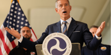 El Departamento de Transporte amenaza con 73 millones de dólares para las carreteras de Nueva York por las licencias de conducir comerciales