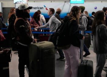 Un récord de 3,13 millones de pasajeros inspeccionados en los aeropuertos el domingo