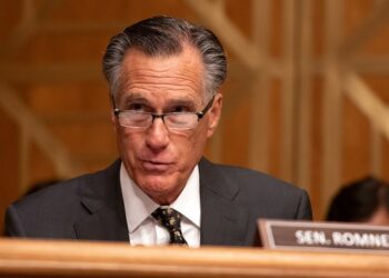 Wall Street Journal critica la propuesta de Romney de “imponer impuestos a los ricos”