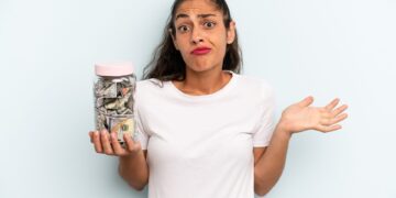 Los estadounidenses se enfrentan a una crisis de ahorro. Esto es lo que les impide alcanzar sus objetivos