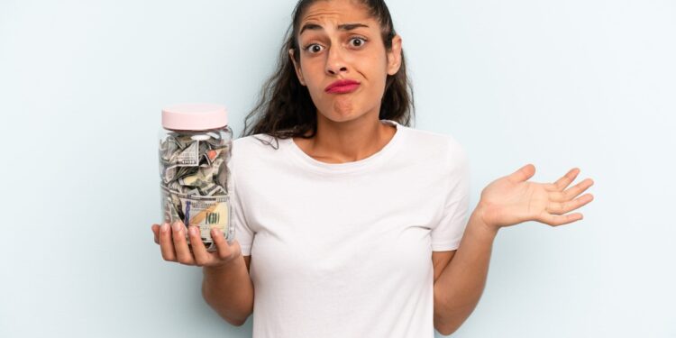 Los estadounidenses se enfrentan a una crisis de ahorro. Esto es lo que les impide alcanzar sus objetivos