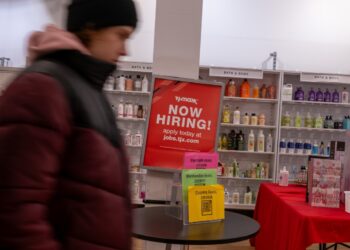 Estados Unidos añadió sólo 64.000 puestos de trabajo en noviembre: NPR