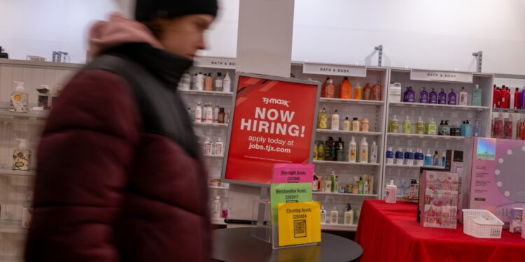 Estados Unidos añadió sólo 64.000 puestos de trabajo en noviembre: NPR