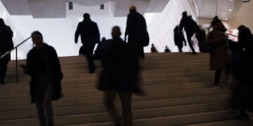 El ritmo de despidos en diciembre alcanzó el nivel más bajo desde mediados de 2024, dice Challenger