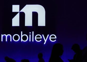 Acciones que realizan los mayores movimientos antes de la comercialización: MBLY, GME, CVX