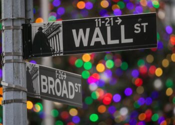 Compras en caída y poder comercial ‘TACO’ fuerte año