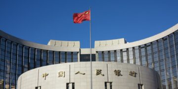 China mantiene sin cambios las tasas crediticias de referencia a pesar de la desaceleración del crecimiento económico