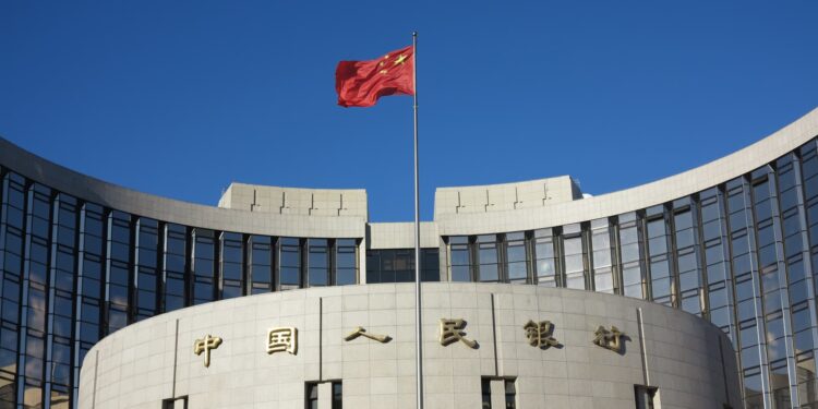 China mantiene sin cambios las tasas crediticias de referencia a pesar de la desaceleración del crecimiento económico