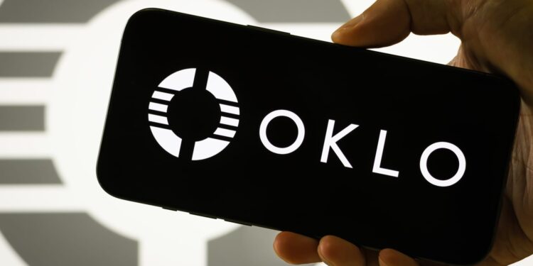 Acciones que realizan los mayores movimientos antes de la comercialización: VST, OKLO, INTC, GM