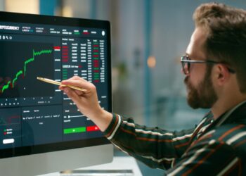 Los ETF compiten en tarifas. ¿Qué más considerar?