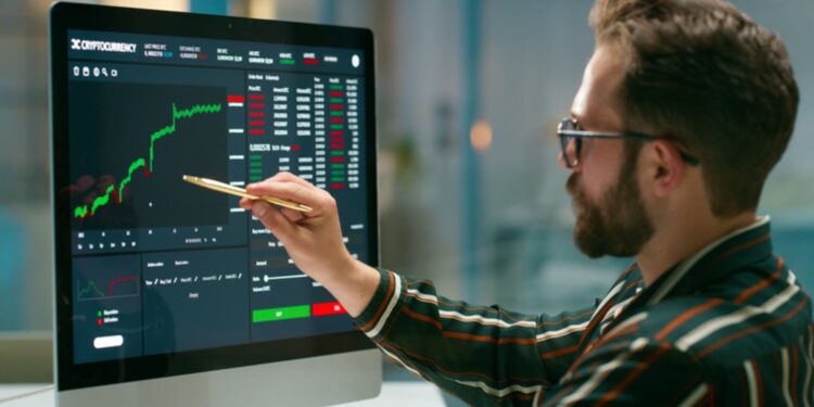 Los ETF compiten en tarifas. ¿Qué más considerar?