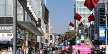 El crecimiento de China en el cuarto trimestre se desacelera al 4,5%, el más débil en casi tres años