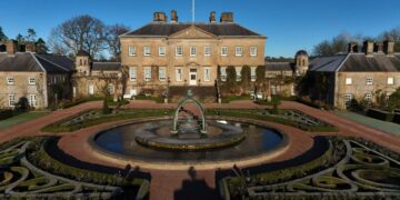 El rey Carlos está convirtiendo una casa real de 300 años en un lugar de bodas de lujo de 8,7 millones de dólares