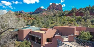 Atención, buscadores de almas: este antiguo retiro espiritual en Sedona pide 23 millones de dólares