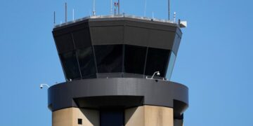 La FAA elige dos empresas para reemplazar 612 sistemas de radar obsoletos en los que confían los controladores de tráfico aéreo