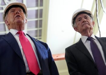 Trump critica a Powell: “La Reserva Federal ha sido herida y desacreditada”